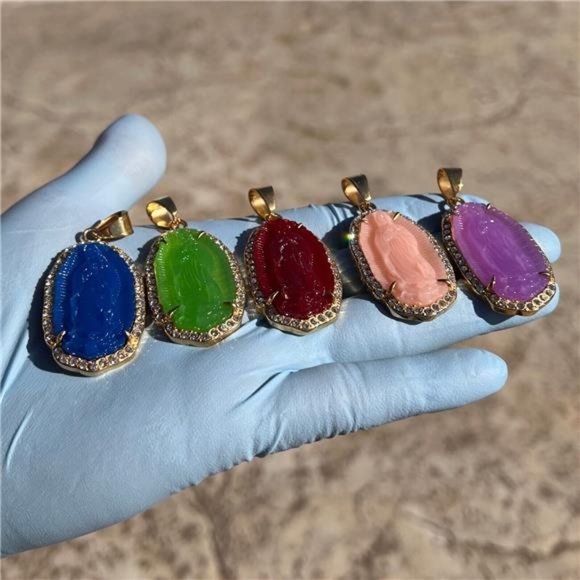 18K Gold Plated Figaro Chain Virgen de Guadalupe Holy Mary Simulated CZ 5.8M 20" - Picture 5 of 7